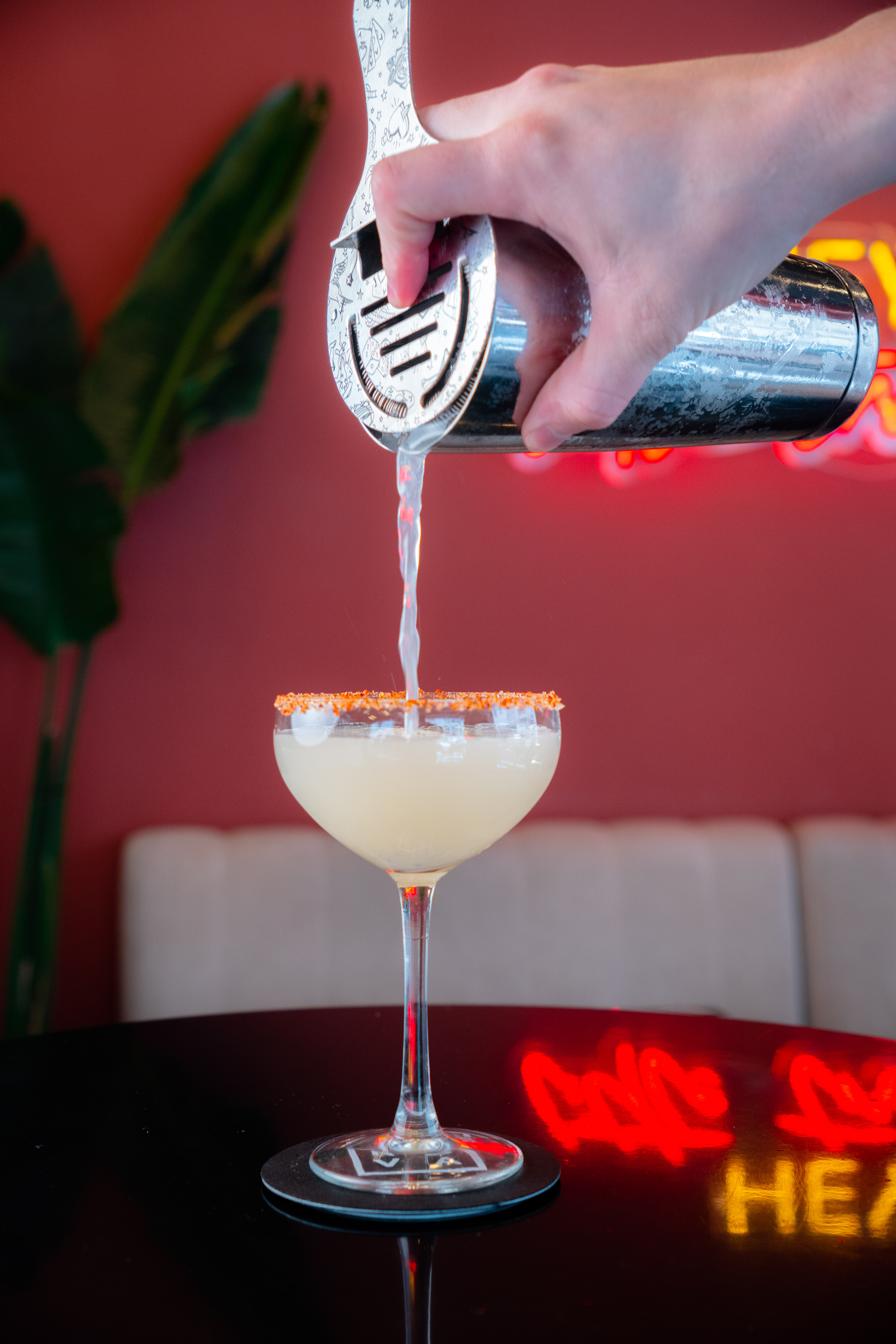 Presentación de cócteles en Nova Cocktail Bar Benidorm